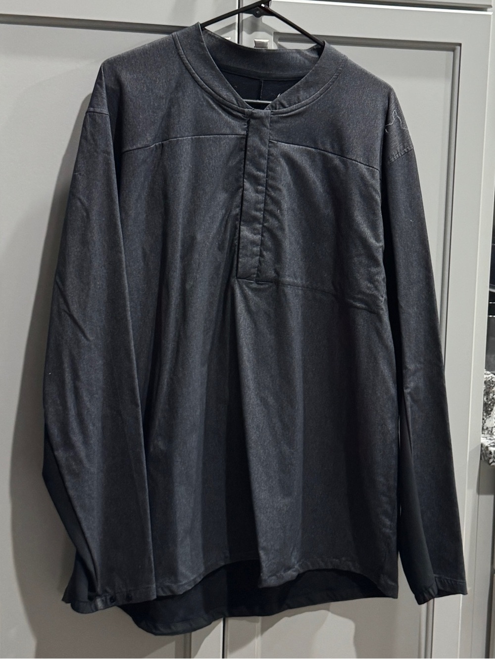 Nike Shield Men's Long-Sleeve Quarter Zip Jacket - Charcoal